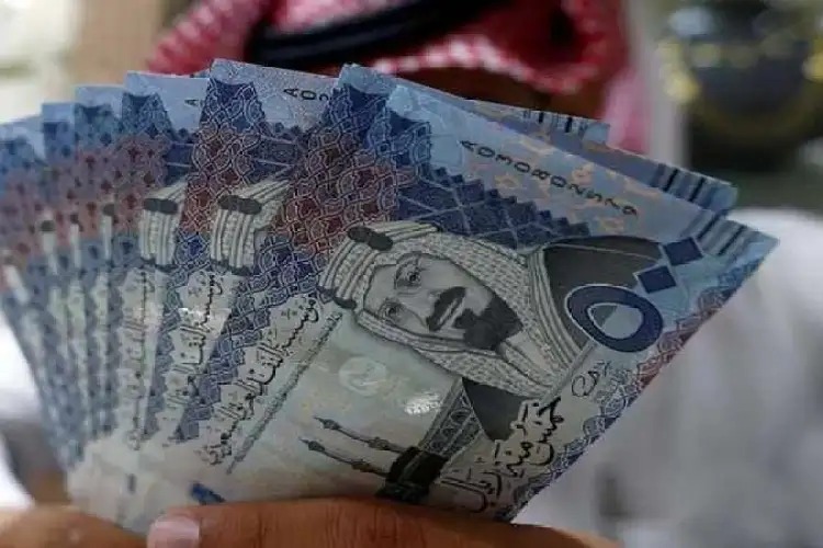 الدولار يحافظ على استقراره أمام الريال السعودي اليوم الأربعاء
