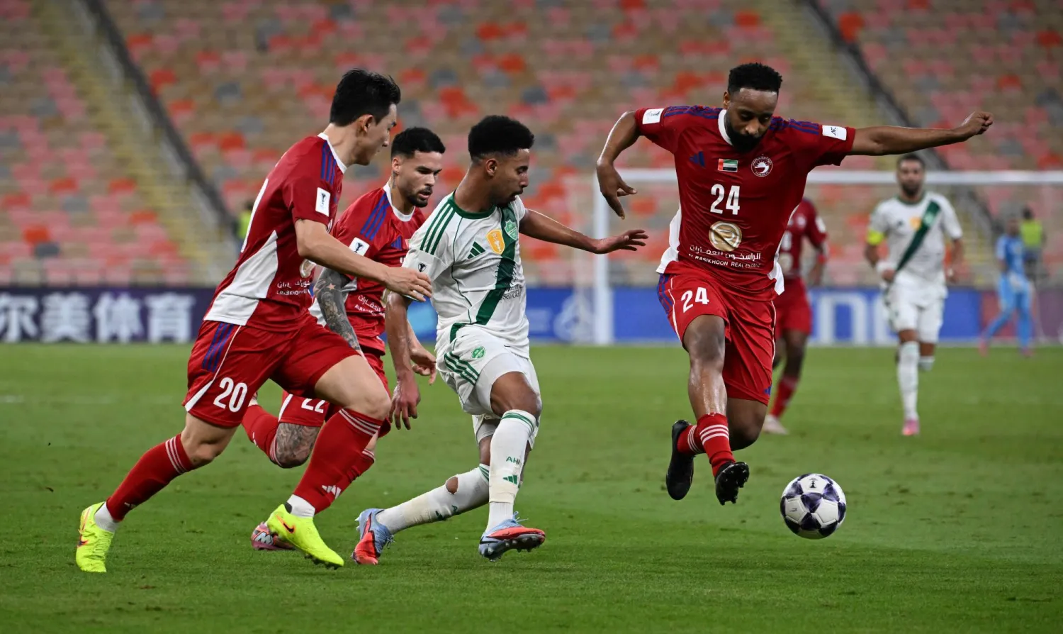 مدرب الشارقة الإماراتي يعلق على الفوز على الأهلي