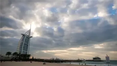 طقس غائم وفرص أمطار في الإمارات اليوم الجمعة 21 نوفمبر 2025