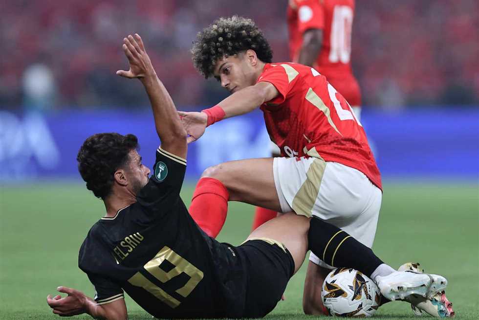 قبل لقاء الأهلي والزمالك في نهائي السوبر.. التحكيم المصري يثير جدل كبير