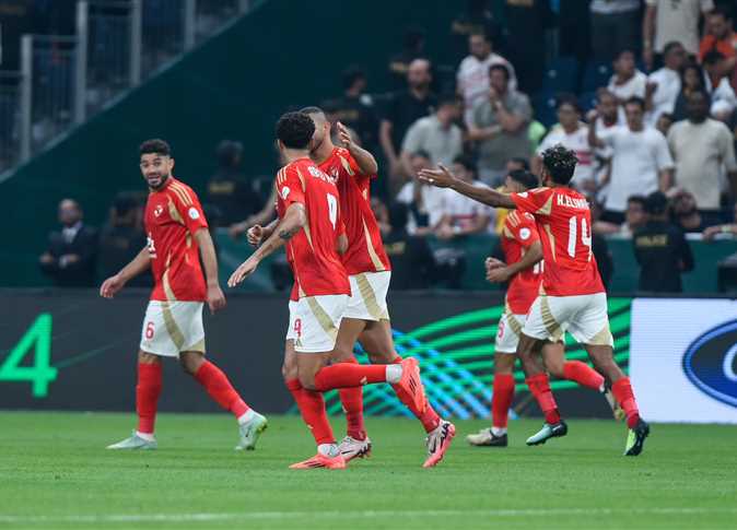 قبل لقاء الأهلي والزمالك في نهائي السوبر.. التحكيم المصري يثير جدل كبير