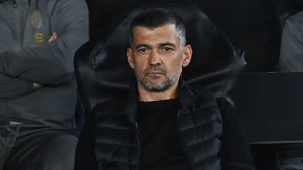 كونسيساو يفتح النار على لاعبيه 