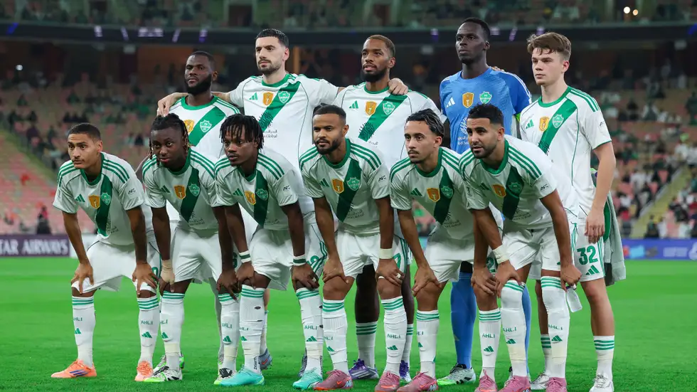 عبد الغني يفتح النار على لاعبي الأهلي