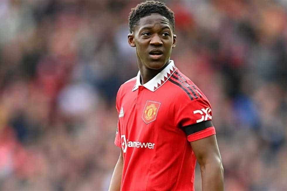 لاعب الوسط الإنجليزي كوبي ماينو