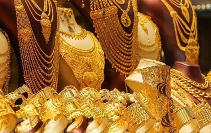 سعر الذهب اليوم الجمعة في مصر 21 نوفمبر 2025 تعاملاته الصباحية