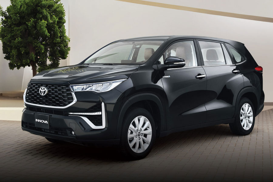تويوتا إنوفا 2025.. تصميم عملي وأبعاد مدمجة