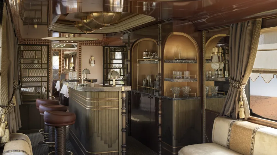 قطار حلم الصحراء.. رفاهية 5 نجوم تسير على قضبان السعودية