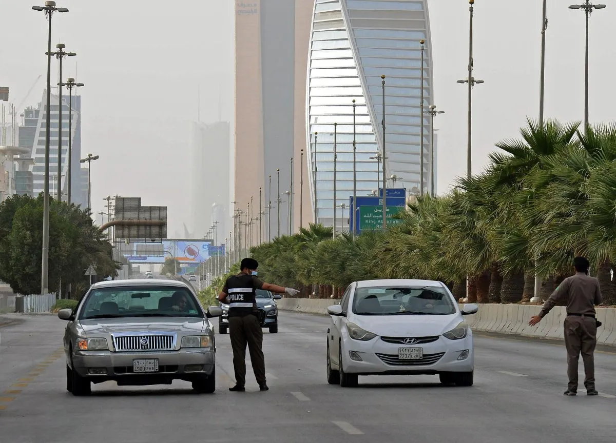 عقوبة قيادة المركبات على أكتاف الطريق