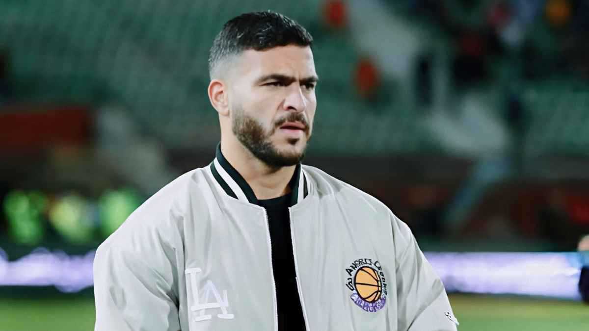 مستقبل اللاعب مع نادي بتروجيت