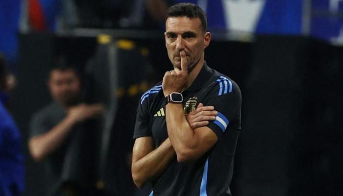 سكالوني يحذر من الاستهانة بالأردن ويحلل مجموعة الأرجنتين في كأس العالم 2026