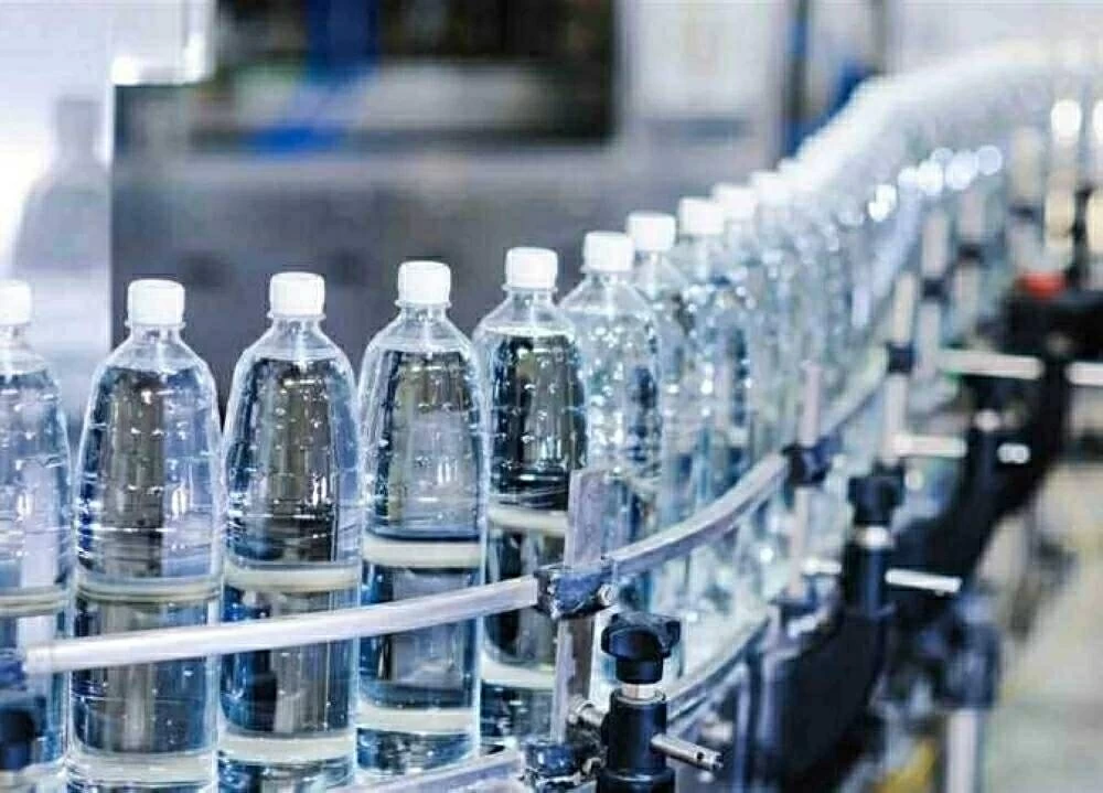 مصر تتحرك قانوني لحسم أزمة المياه المعبأة بعد موجة الجدل… واستثمارات القطاع تصل إلى 1.27 مليار دولار