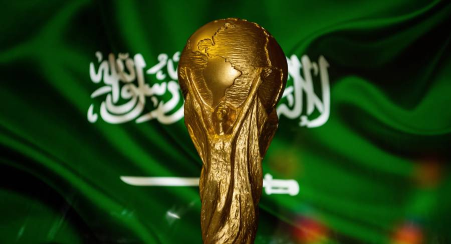السعودية تواجه تحديات مبكرة في استعدادات استضافة كأس العالم 2034