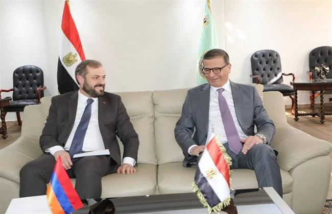 وزيري الزراعة المصري والأرميني يراجعان سبل التعاون الزراعي
