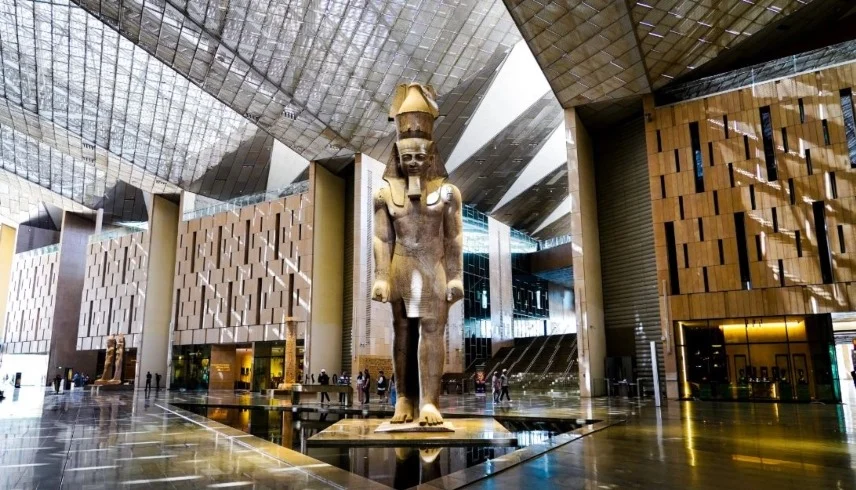 فيديو متداول يثير الجدل حول المتحف المصري الكبير.. والحقيقة كاملة