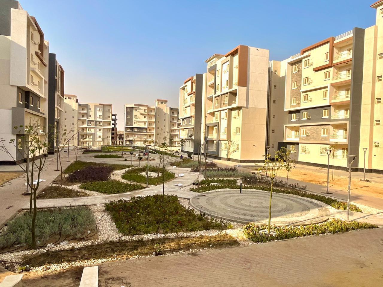 خطوة جديدة نحو الاستقرار السكني: بدء حجز شقق سكن لكل المصريين 7 بحدائق أكتوبر