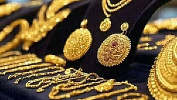 سعر الذهب في السعودية اليوم.. ارتفاعات جديدة وسط تقلبات الأسواق العالمية