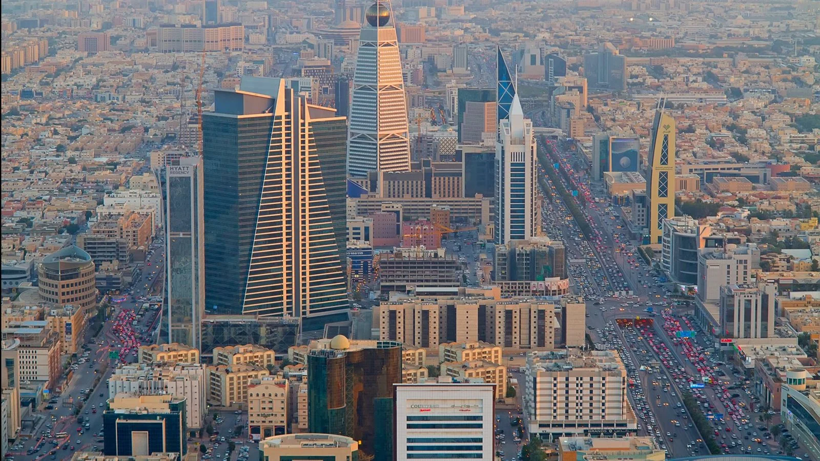 الهيئة العامة للعقار تكشف موعد انتهاء تسجيل 64 ألف قطعة عقارية