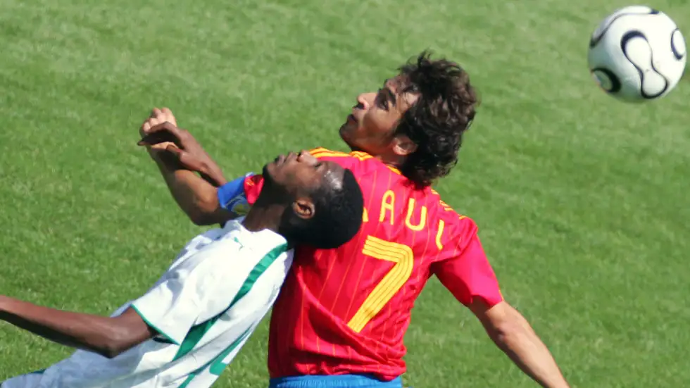 القحطاني يعلق على وقوع السعودية مع إسبانيا