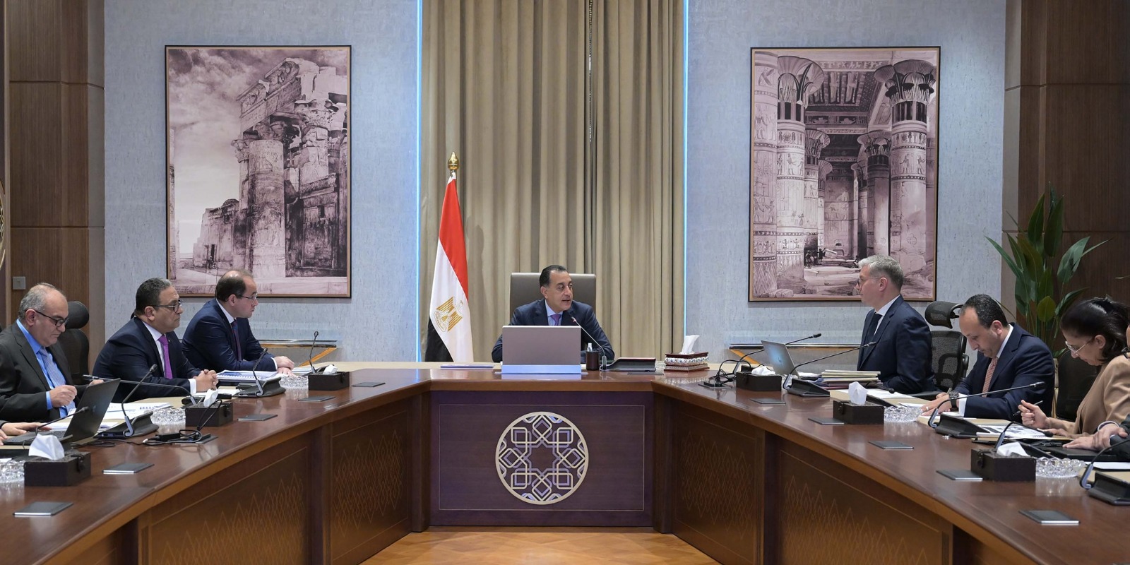 مدبولي يبحث مع وزير البترول ملفات التعاون الإقليمي ومشروعات توصيل الغاز ضمن «حياة كريمة»