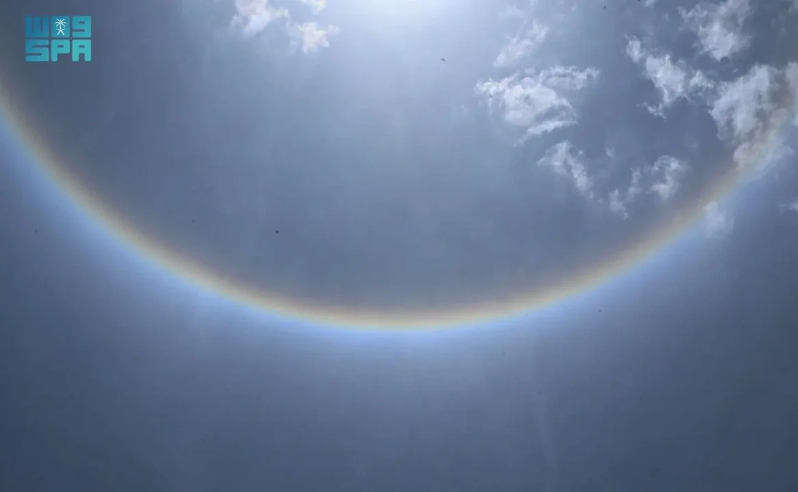 فلكية جدة: هالة الشمس تزين سماء الشتاء