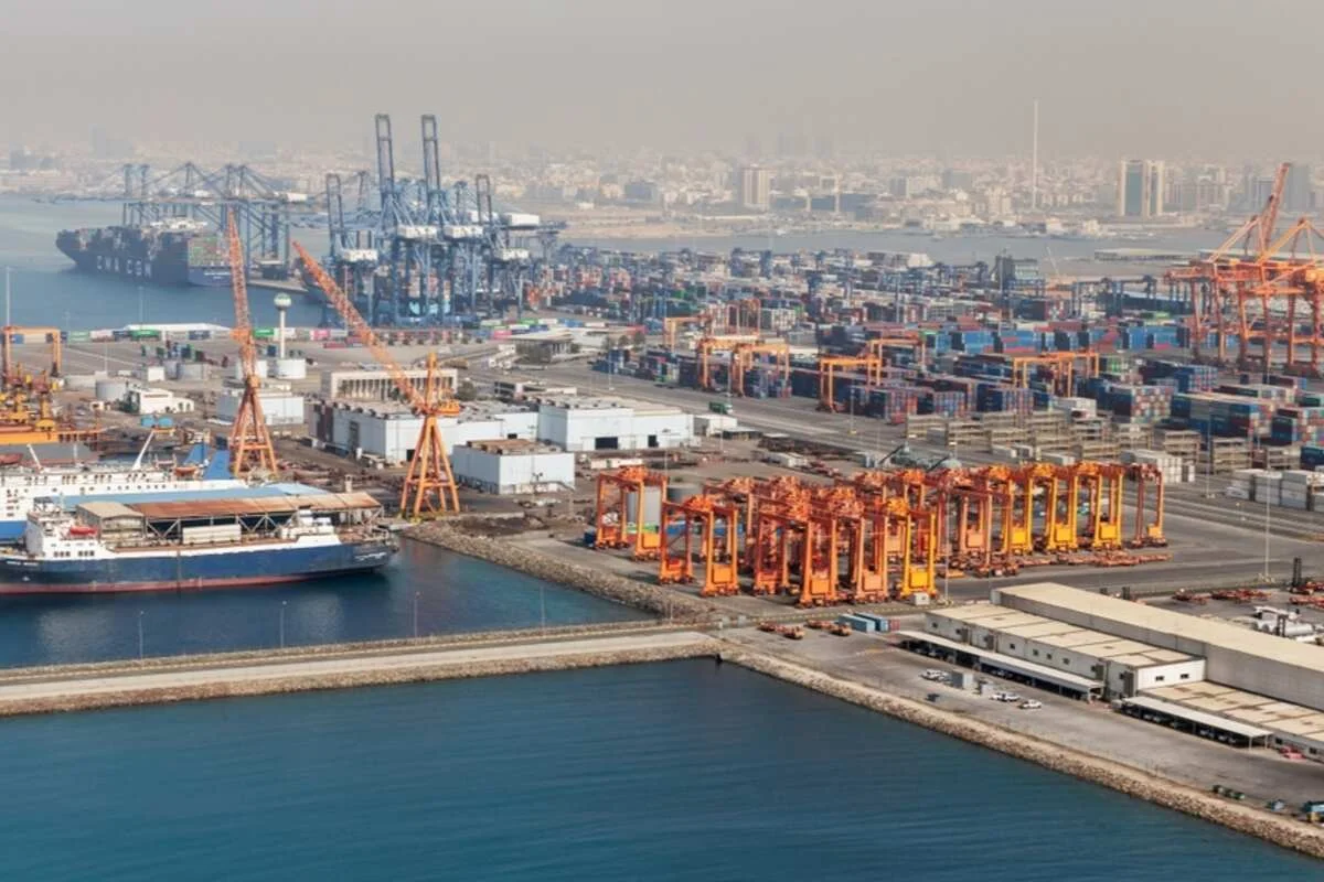 العامة للموانئ تبرم عقد مع الشركة العربية