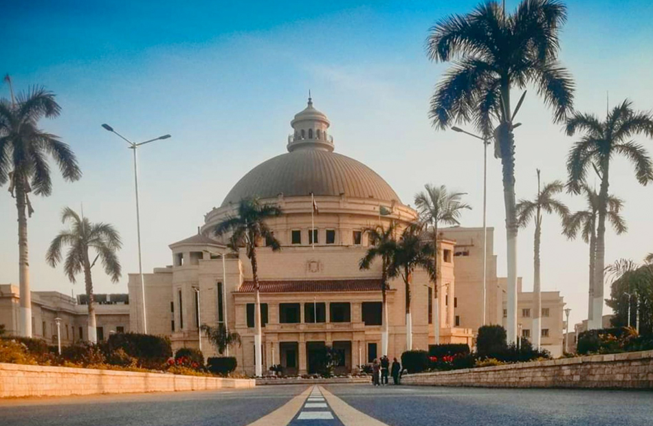 جامعة القاهرة تواصل دعمها للوادي الجديد تنمويًا