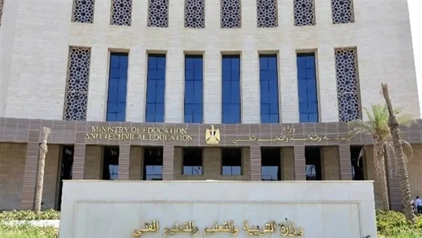 حافز 1000 جنيه شهريًا لمعلمي التقاعد
