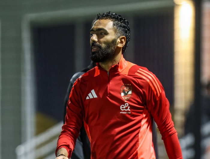 شوبير يكشف كواليس مفاوضات الأهلي مع حسين الشحات وديانج