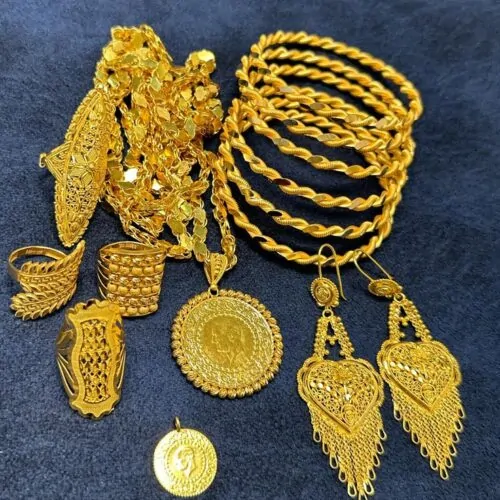 عيار 21 الآن وأسعار الذهب في السعودية اليوم الأحد 7 ديسمبر 2025