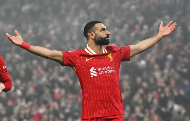 محمد صلاح يفتح النار على مسؤول ليفربول