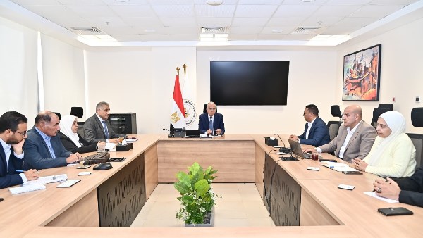 وزير الري المصري يتابع الجهود للحماية من أخطار السيول والمياه الجارية