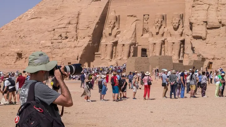 السياحة المصرية تحطم الأرقام القياسية في 2025 وتستقبل 19 مليون سائح