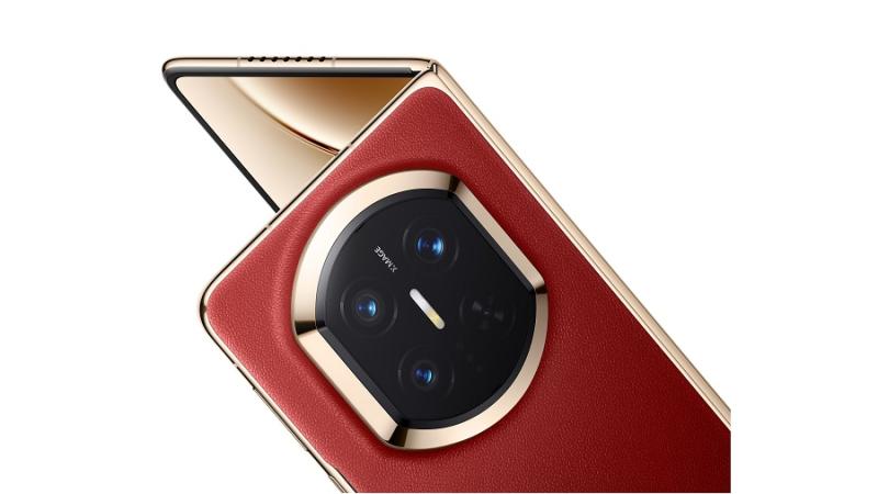 HUAWEI Mate X7 يغير قواعد الهواتف القابلة للطي بكاميرات احترافية ومتانة غير مسبوقة