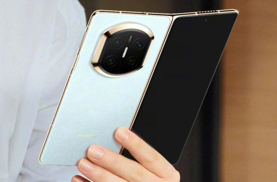 HUAWEI Mate X7 يغير قواعد الهواتف القابلة للطي بكاميرات احترافية ومتانة غير مسبوقة