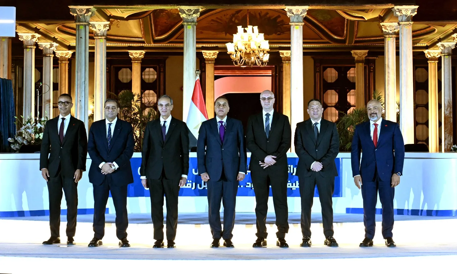 مصر توقع أكبر صفقة ترددات في تاريخ قطاع الاتصالات بقيمة 3.5 مليار دولار